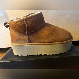 Cozy Tan platform mimi boots